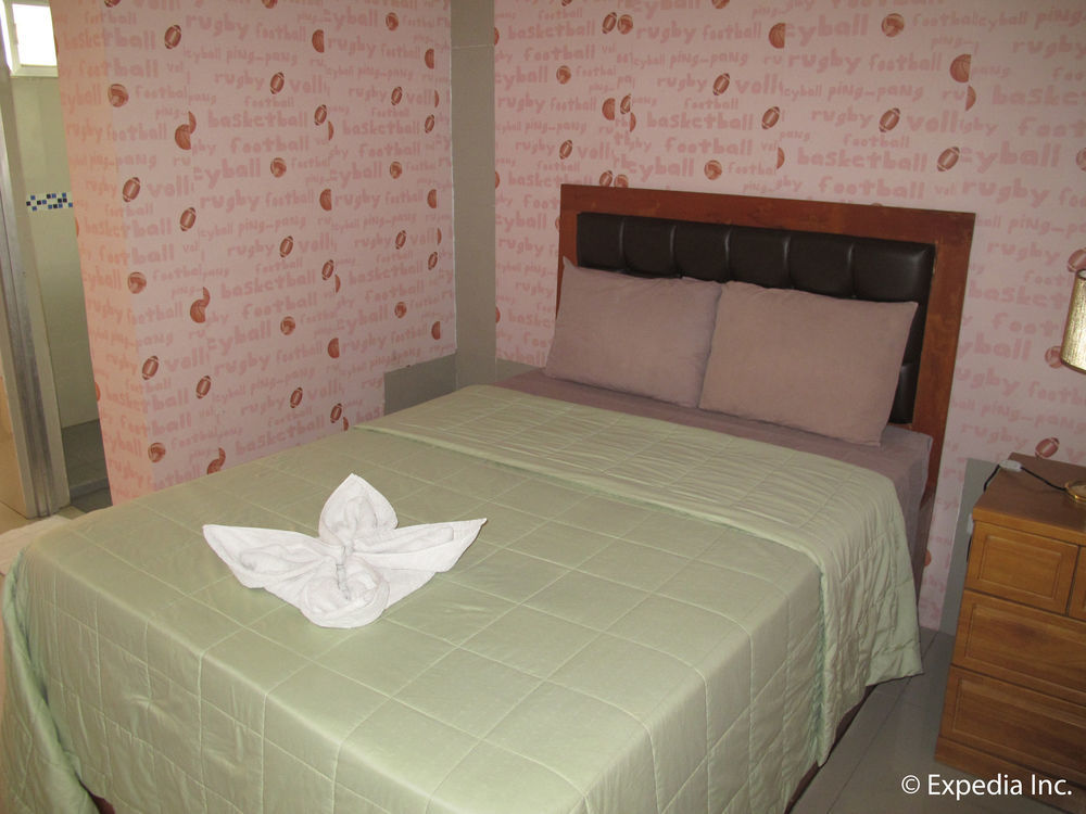 Bnt Inn Lapu-Lapu City Exterior photo